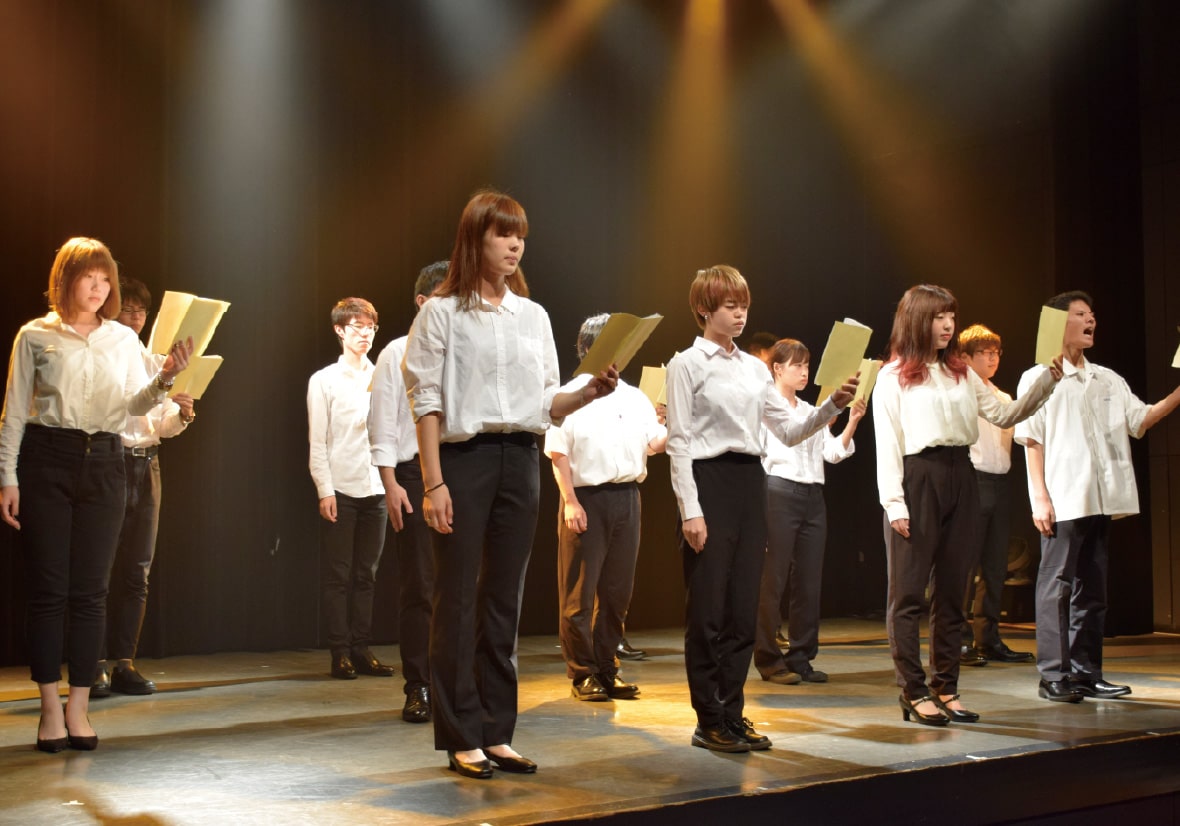 朗讀演出